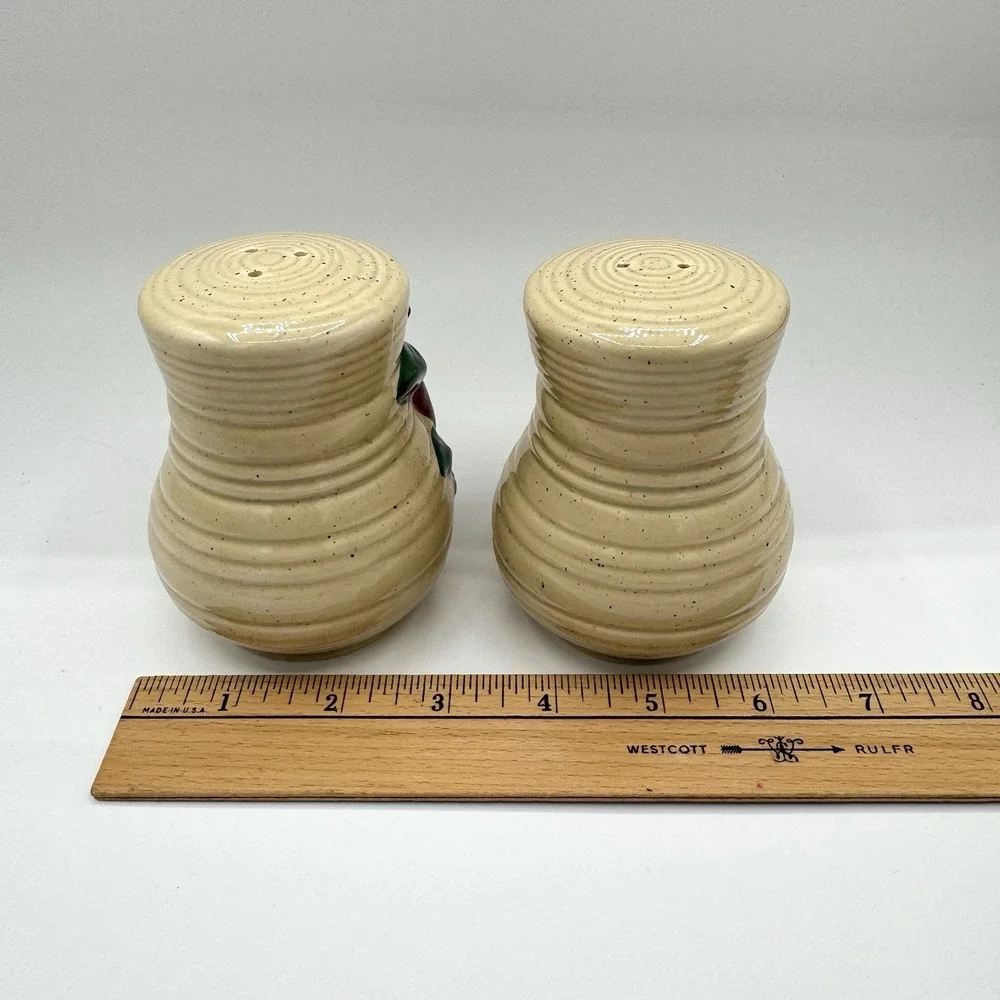 Ceramic Apple Salt & Pepper Shakers Set Country Farmhouse Vintage Pottery
